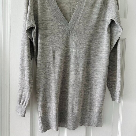 Theory Delrina L Preen V-Neck Sweater Size S - Picture 5 of 12